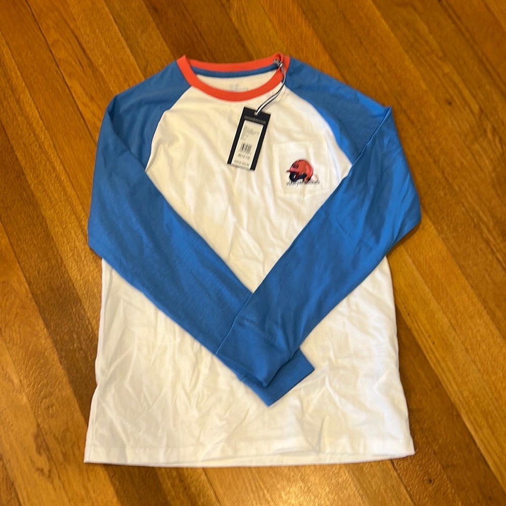 NWT Vineyard Vines LS baseball tee. Size medium (12-14)